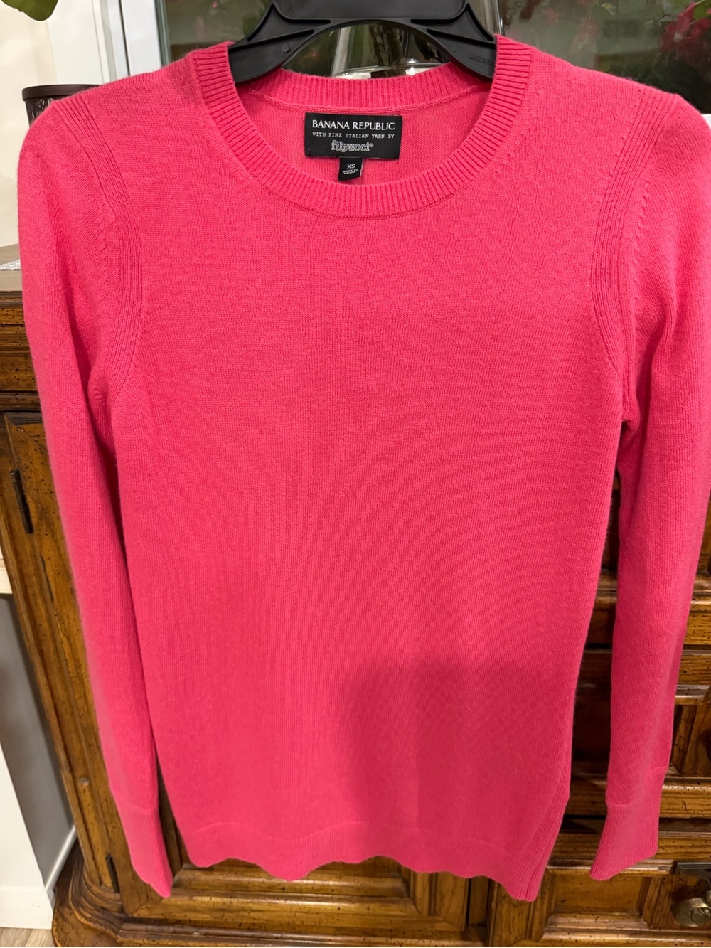 GAP Women's Scoopneck Sweater - Bright Pink
